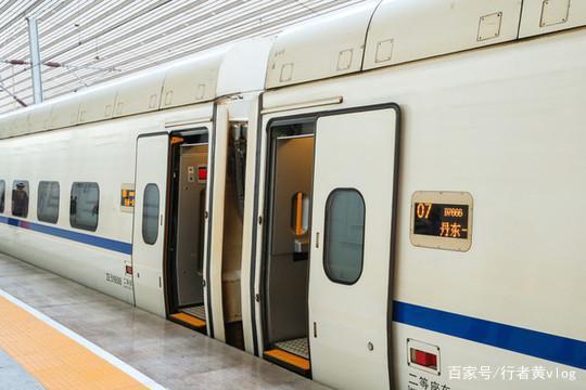 香港360标准车厢跟水晶车厢区别？(昂坪360寄存包裹如何收费)