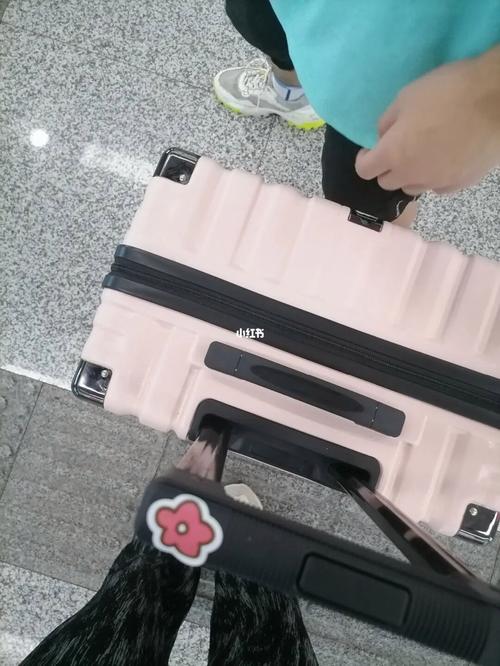 飞机行李箱超重怎么算运费？(超行李收费标准)-图3