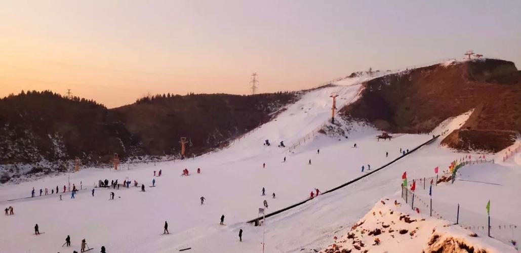 兰州大青山滑雪场票价?(安宁滑雪场收费)-图2 兰州大青山滑雪场票价?(安宁滑雪场收费)-图2