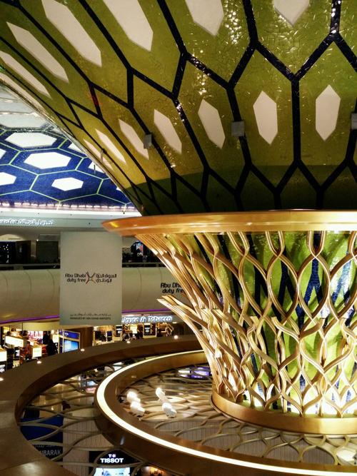 阿布扎比机场过夜攻略?(t3计时酒店怎么收费)-图3 阿布扎比机场过夜攻略?(t3计时酒店怎么收费)-图3