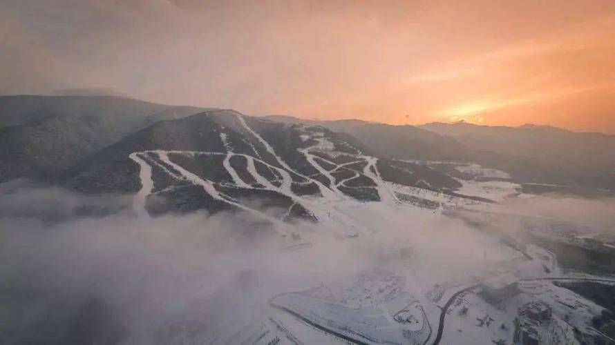 甘肃落差800米雪场排名？(北山大世界怎么收费)