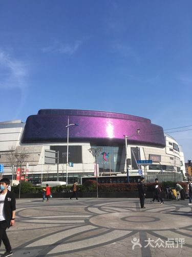 七宝万科广场坐哪几号地铁下个站?(七宝万科广场停车怎么收费)-图3 七宝万科广场坐哪几号地铁下个站?(七宝万科广场停车怎么收费)-图3