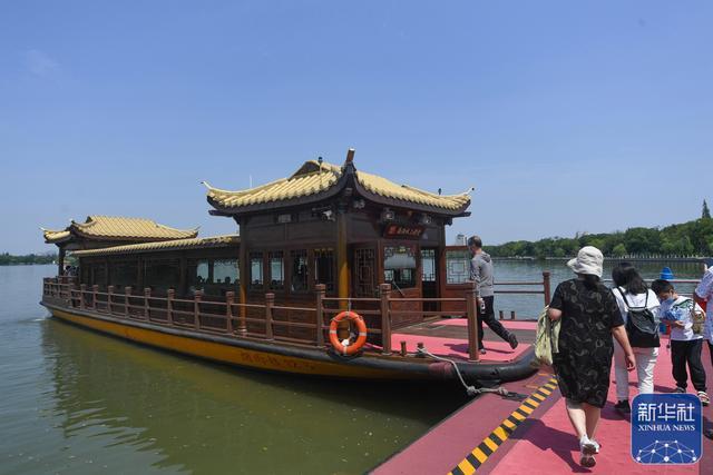南湖旅游区要门票吗?(嘉兴南湖怎么收费)-图3 南湖旅游区要门票吗?(嘉兴南湖怎么收费)-图3