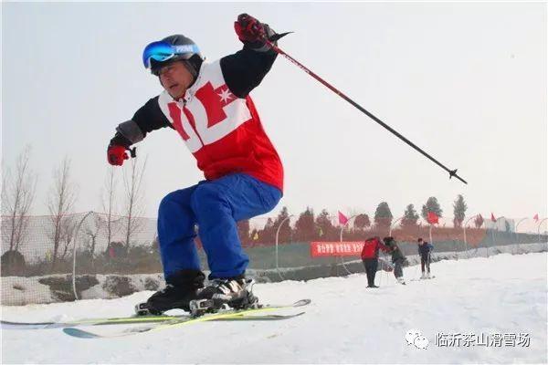 张店有什么好玩的啊?(临沂滑雪场怎么收费)-图3 张店有什么好玩的啊?(临沂滑雪场怎么收费)-图3
