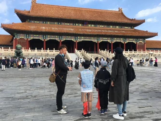 旅游发耳机导游费用?(故宫外面导游怎么收费)-图3 旅游发耳机导游费用?(故宫外面导游怎么收费)-图3