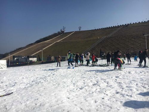 安吉滑雪门票多少?(安吉滑雪场 收费)-图3 安吉滑雪门票多少?(安吉滑雪场 收费)-图3