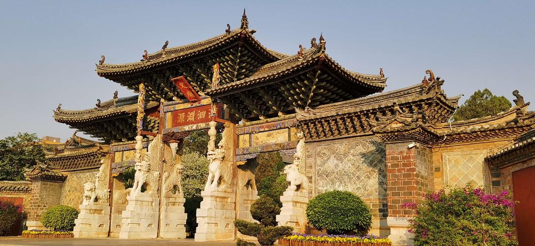 建水孔庙成人礼怎么收费?(建水桥车站要收费吗)-图2 建水孔庙成人礼怎么收费?(建水桥车站要收费吗)-图2