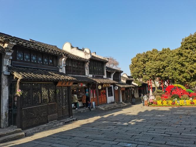 惠山古镇有学生票吗?(无锡惠山古镇收费吗)-图2 惠山古镇有学生票吗?(无锡惠山古镇收费吗)-图2