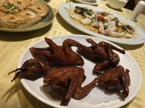 中山哪里的美食最好吃呢？(中山怡景酒店收费)