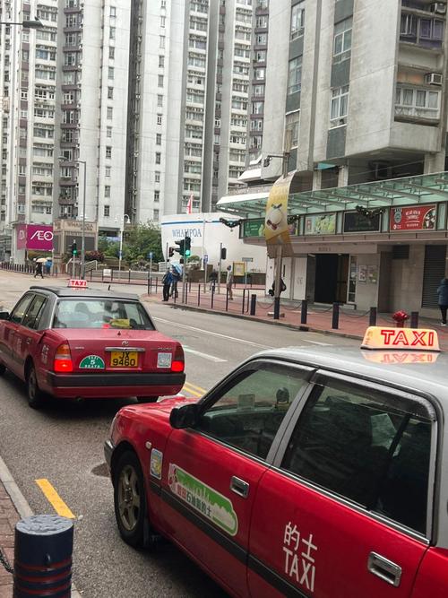 香港的士的价格如何？起步价多少钱？每公里多少钱？(的士香港西隧道收费标准)