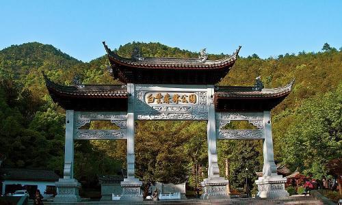 丽水植物园开放时间?(丽水白云森林公园收费吗)-图3 丽水植物园开放时间?(丽水白云森林公园收费吗)-图3