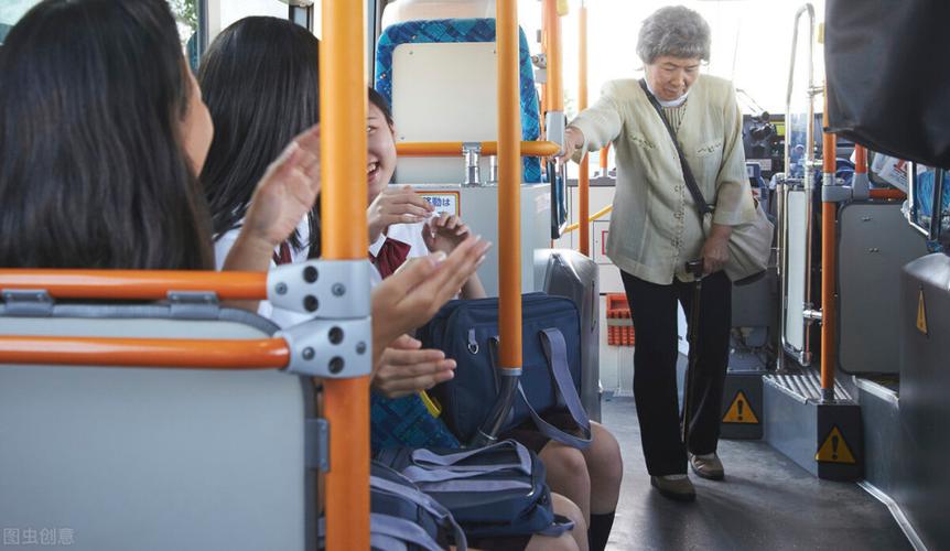 内地去澳门70岁老人乘车免费吗?(澳门公交车小朋友收费吗)-图2 内地去澳门70岁老人乘车免费吗?(澳门公交车小朋友收费吗)-图2