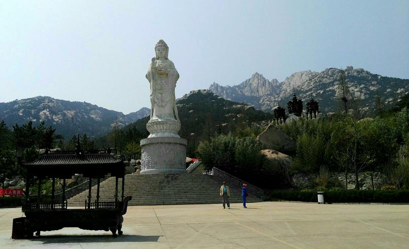 青岛有哪些寺院?(灵珠山收费站离大珠山多远)-图2 青岛有哪些寺院?(灵珠山收费站离大珠山多远)-图2