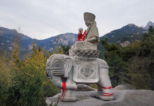 青岛有哪些寺院?(灵珠山收费站离大珠山多远)-图3 青岛有哪些寺院?(灵珠山收费站离大珠山多远)-图3
