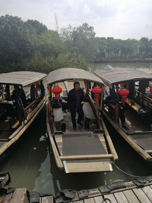 沙家浜景区坐船要另收费吗？(沙家浜坐船怎么收费)
