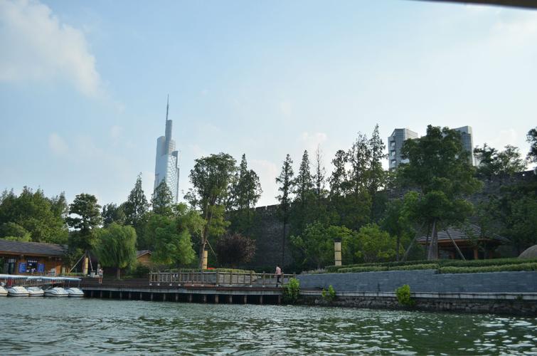 南京玄武湖到底收门票还是免费开放?(玄武湖 收费)-图3 南京玄武湖到底收门票还是免费开放?(玄武湖 收费)-图3
