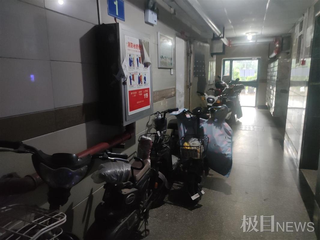 番禺广场地铁口可以停放电动车吗?(石家庄庄海悦天地楼下电动车收费)-图1 番禺广场地铁口可以停放电动车吗?(石家庄庄海悦天地楼下电动车收费)-图1