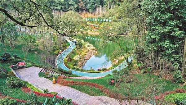 重庆北碚嘉陵适合玩水的地方?(沿江栈道 收费)-图3 重庆北碚嘉陵适合玩水的地方?(沿江栈道 收费)-图3
