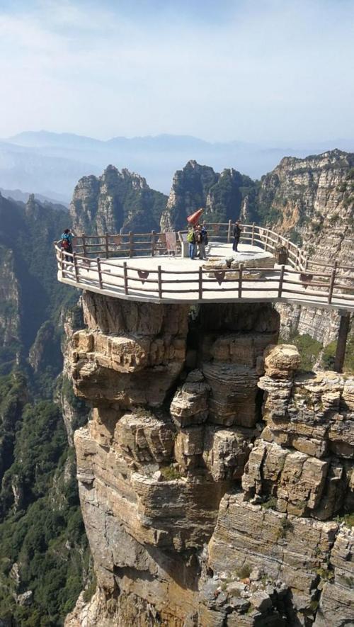 四月底去白石山好吗?(白石山怎样收费的)-图2 四月底去白石山好吗?(白石山怎样收费的)-图2