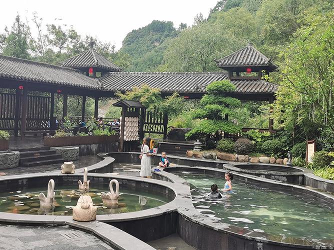 佛顶山温泉哪里好？(石阡佛顶山收费吗)