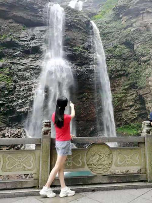 庐山三叠泉星子人要不要门票?(星子人去庐山旅游要收费吗)-图2 庐山三叠泉星子人要不要门票?(星子人去庐山旅游要收费吗)-图2