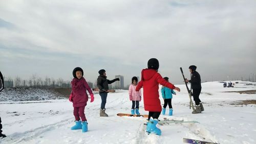 廊坊哪里的滑雪场比较好?(廊坊市文化艺术公园收费吗)-图1 廊坊哪里的滑雪场比较好?(廊坊市文化艺术公园收费吗)-图1