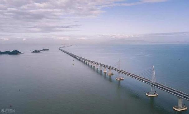 港珠澳大桥遇到的困难及解决方法?厄勒海峡大桥收费吗-图2 港珠澳大桥遇到的困难及解决方法?厄勒海峡大桥收费吗-图2