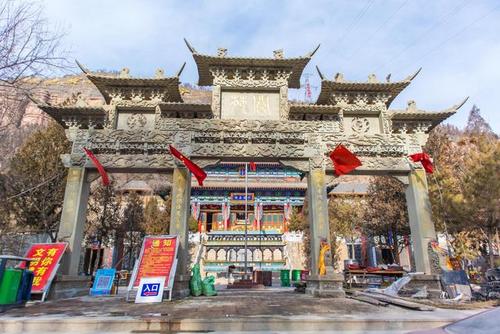 青海晚上去哪里玩比较好?西宁北山寺收费吗-图3 青海晚上去哪里玩比较好?西宁北山寺收费吗-图3