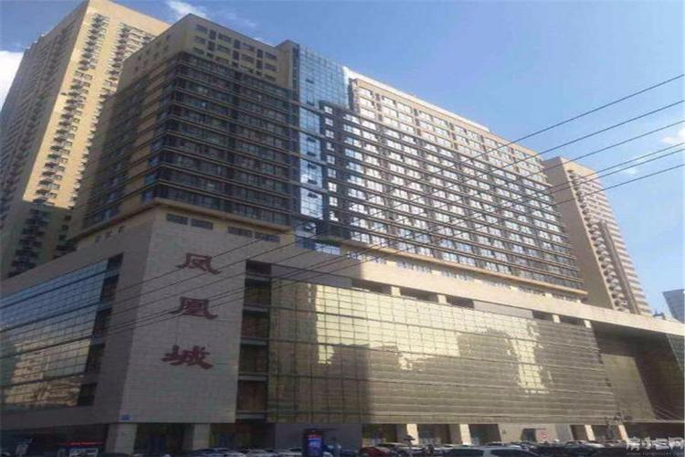 凤凰城是属于哪个城市？从沈阳托远行里到凤凰城怎么收费