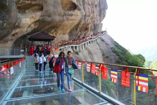 平湖乍浦九龙山玻璃栈道门票多少?宝鸡九龙山收费吗-图2 平湖乍浦九龙山玻璃栈道门票多少?宝鸡九龙山收费吗-图2