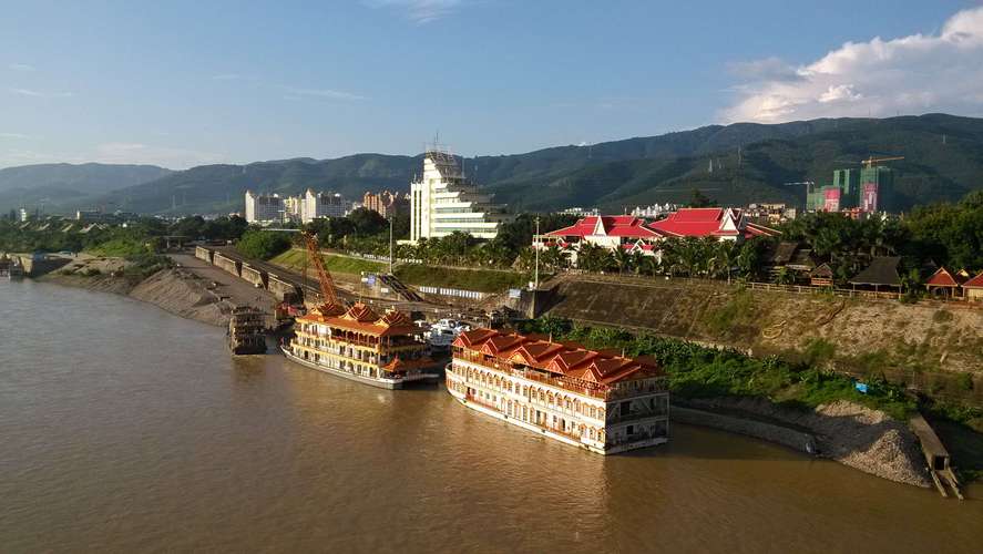 从哪里可以坐船去泰国？景洪坐船怎么收费