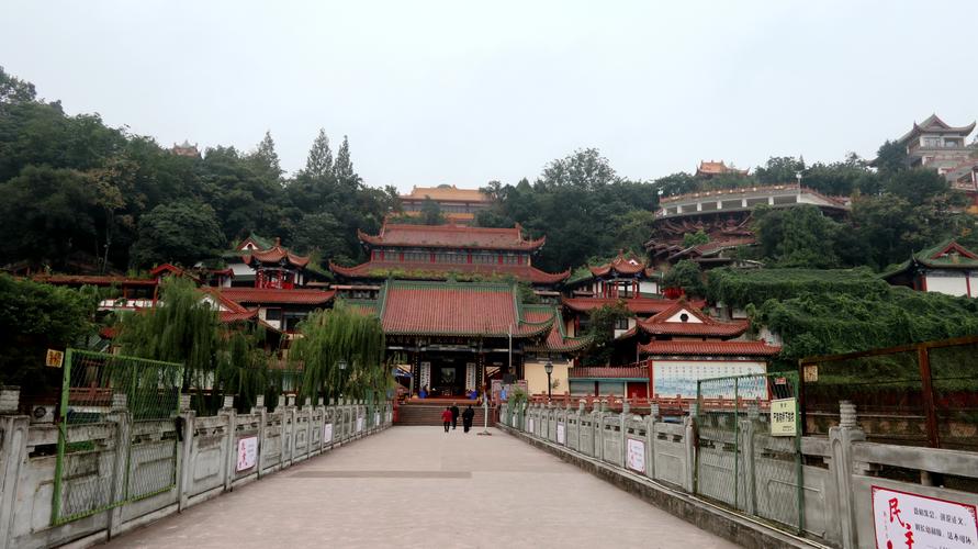 绵阳圣水寺停车场收费不？绵阳市收费景区