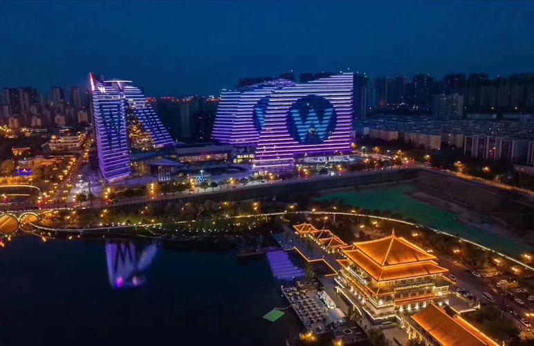 西安曲江万众国际酒店正常营业吗？西安曲江w酒店收费