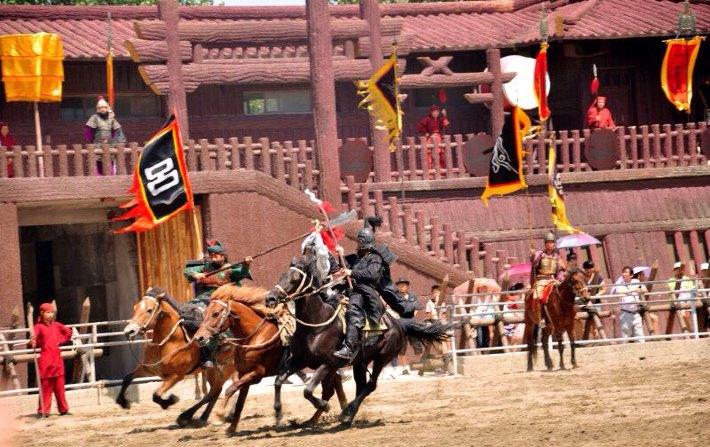 三国时期不骑马打仗吗?无锡三国城骑马收费-图1 三国时期不骑马打仗吗?无锡三国城骑马收费-图1