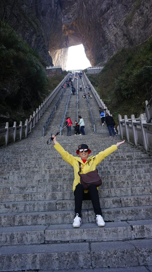天门山999天梯有电梯么?张家界天门山电梯收费-图2 天门山999天梯有电梯么?张家界天门山电梯收费-图2