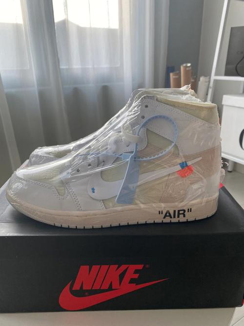 aj1联名ow欧洲限定怎么洗?欧洲酒店洗衣服务收费吗-图2 aj1联名ow欧洲限定怎么洗?欧洲酒店洗衣服务收费吗-图2