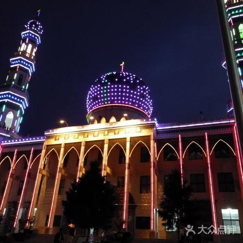 西宁夜游景点？西宁清真寺收费吗