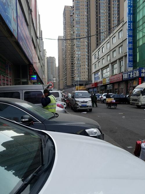 沈阳铁西晚上可以溜达的地方？沈阳市沈辽路万达停车怎么收费