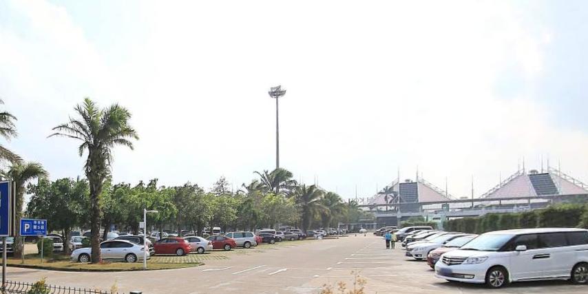 吴川机场接机口怎么停车方便？口机场停车收费