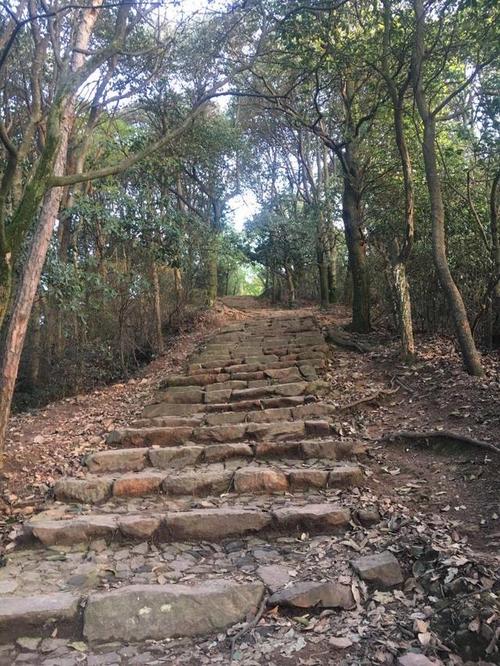 杭州下沙附近哪里有山可以爬啊?十里锒铛上山收费吗-图2 杭州下沙附近哪里有山可以爬啊?十里锒铛上山收费吗-图2
