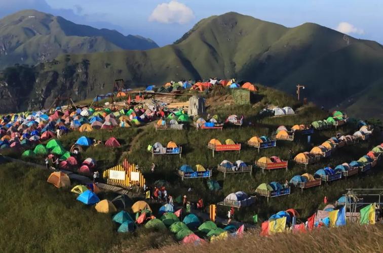 自驾武功山夜晚徒步车停哪儿？武功山景区车收费