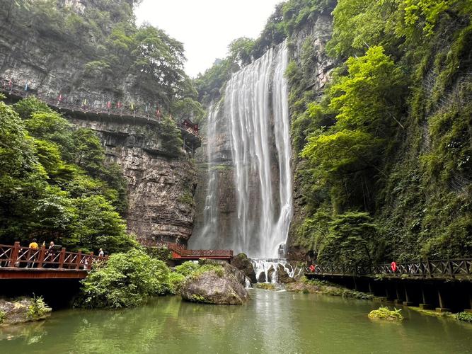 三峡大瀑布没有交通工具,全靠自己上吗?三峡一日游在三峡游客中心停车收费-图3 三峡大瀑布没有交通工具,全靠自己上吗?三峡一日游在三峡游客中心停车收费-图3