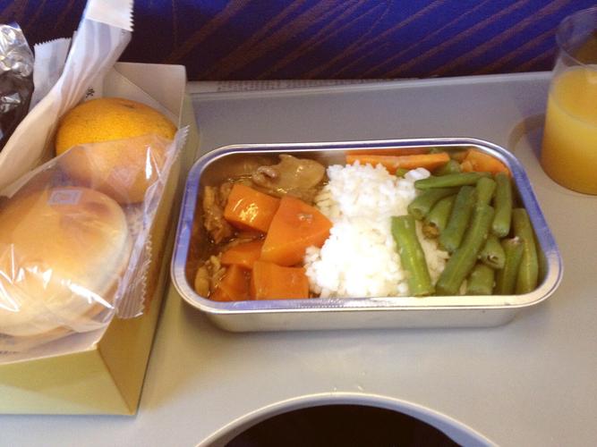 中国南航飞机餐都一样么?中国南方航空餐食收费吗-图3 中国南航飞机餐都一样么?中国南方航空餐食收费吗-图3