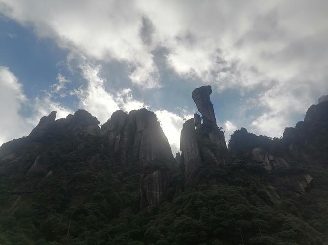 三清山70岁以上老人有多少景区免费?三清山收费公告-图2 三清山70岁以上老人有多少景区免费?三清山收费公告-图2