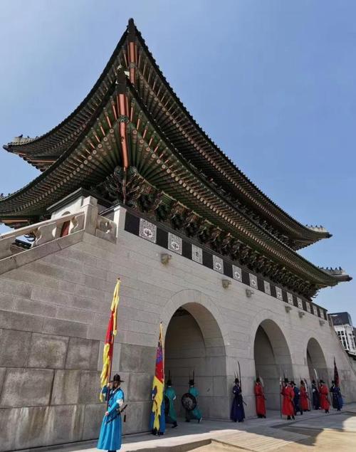 首尔旅游必去十大景点?景福宫换岗仪式收费吗-图2 首尔旅游必去十大景点?景福宫换岗仪式收费吗-图2