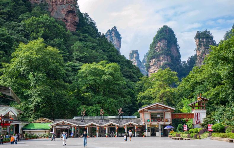 大峡谷自驾车停哪里?张家界景区停车场收费标准-图3 大峡谷自驾车停哪里?张家界景区停车场收费标准-图3