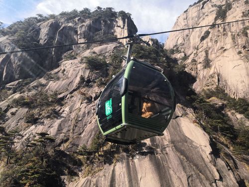 黄山65岁以上免索道票吗?黄山六岁怎么收费-图2 黄山65岁以上免索道票吗?黄山六岁怎么收费-图2