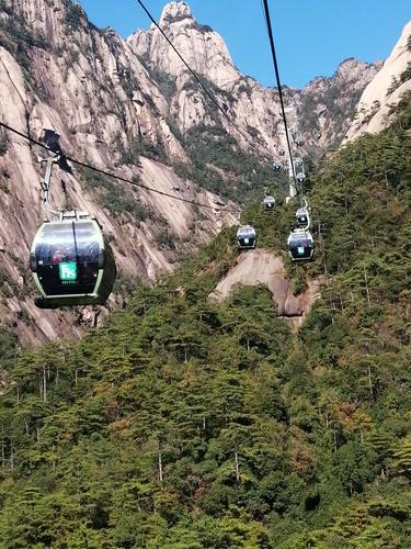 黄山65岁以上免索道票吗?黄山六岁怎么收费-图3 黄山65岁以上免索道票吗?黄山六岁怎么收费-图3