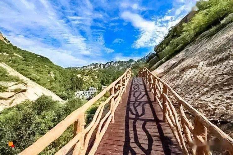 北京东面适合徒步的地方?怀柔神堂峪木栈道收费吗-图3 北京东面适合徒步的地方?怀柔神堂峪木栈道收费吗-图3