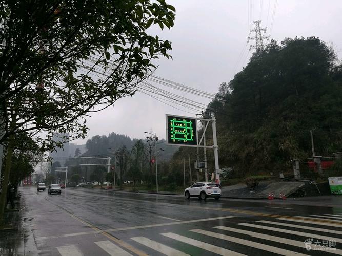 秀山至吉首路况怎样?春节想开车回家?到凤凰吉首高速收费站可以上车吗-图3 秀山至吉首路况怎样?春节想开车回家?到凤凰吉首高速收费站可以上车吗-图3
